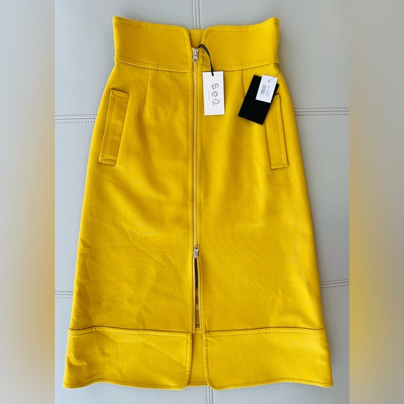 NWT! sea NY
Wool Traditions 
A-Line Zip Skirt 
YELLOW w/ Contrast satin lining 0 - Picture 3 of 16